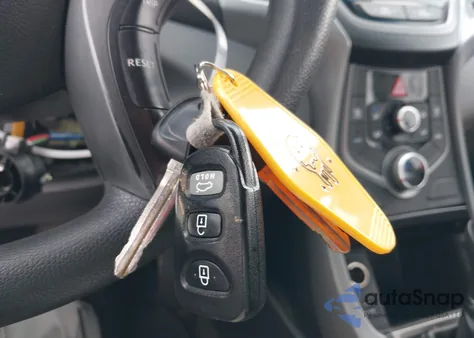 2016 Hyundai Elantra Se from USA, damaged, VIN 5NPDH4AE2GH671307